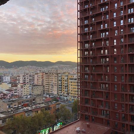 Garden Building Luxury Apartment ティラナ エクステリア 写真