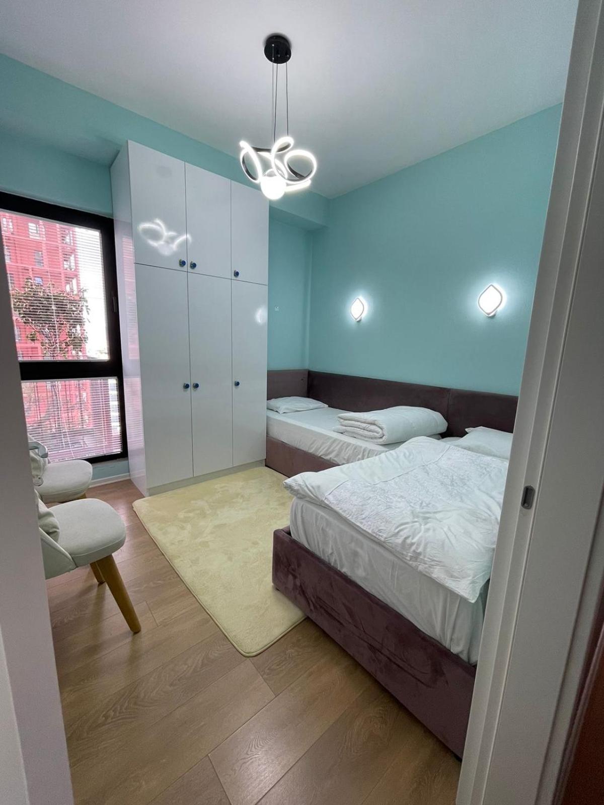 Garden Building Luxury Apartment ティラナ エクステリア 写真