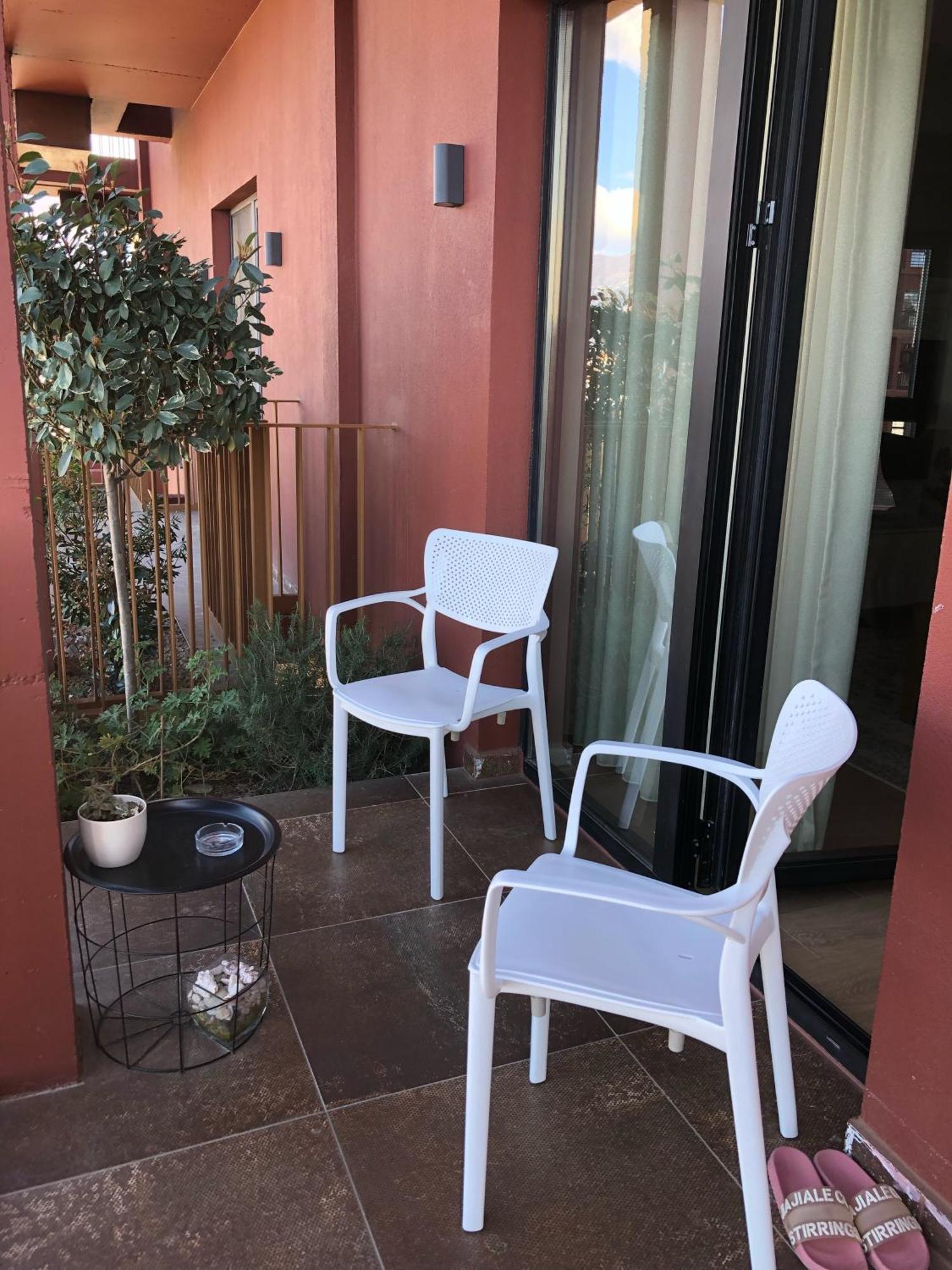 Garden Building Luxury Apartment ティラナ エクステリア 写真